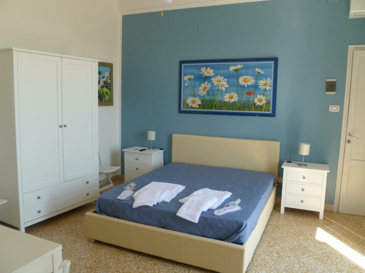 Casa Michela, sea-view apartments Trabia Exterior foto